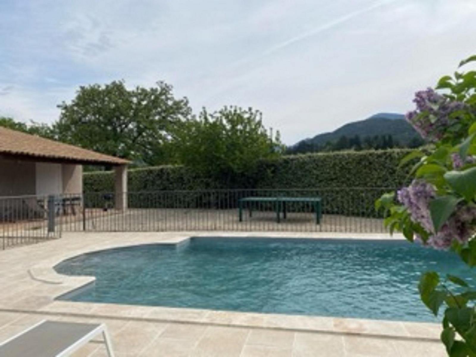 Villas De La Ferme Du Gros Noyer Malaucene Exterior photo